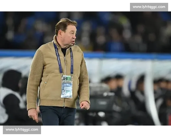 斯卢茨基直指申花失常根源：压力压垮争冠之心